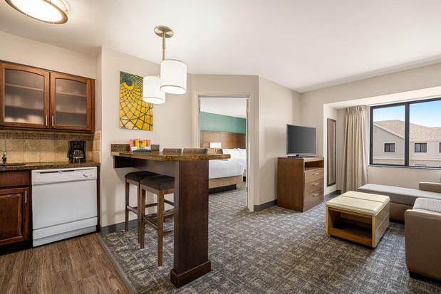 Images Staybridge Suites Oklahoma City-Quail Springs by IHG