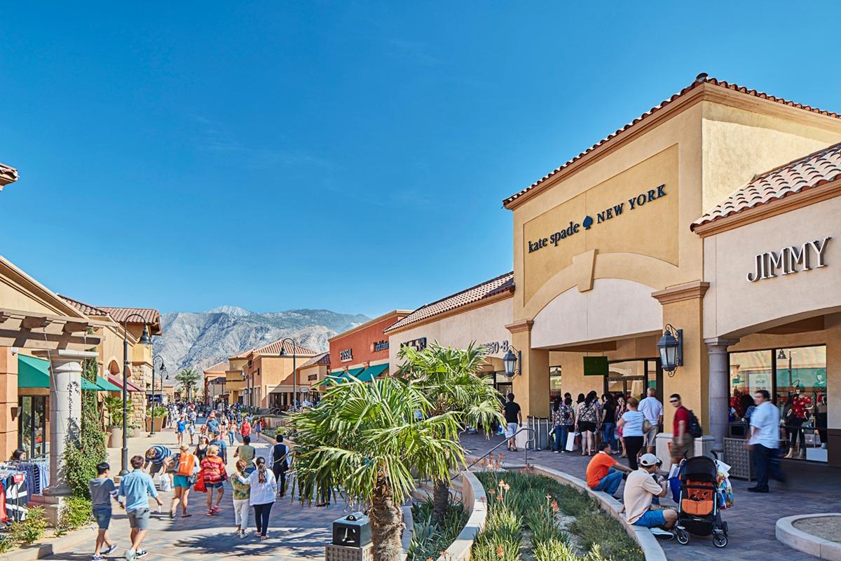 desert hills premium outlets coach