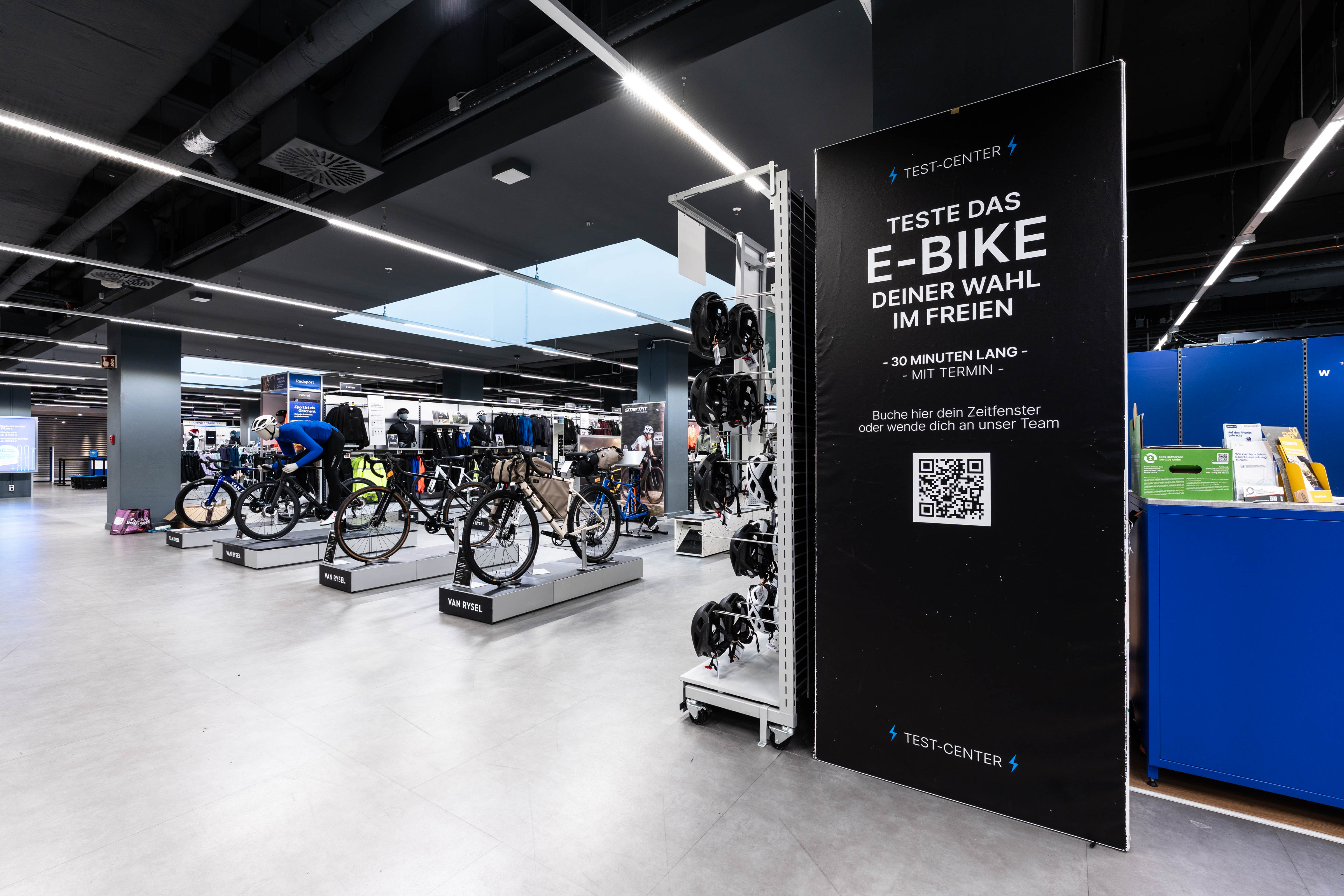 DECATHLON Berlin Alexanderplatz