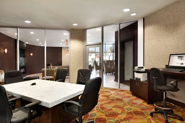 Images Embassy Suites by Hilton Los Angeles Glendale