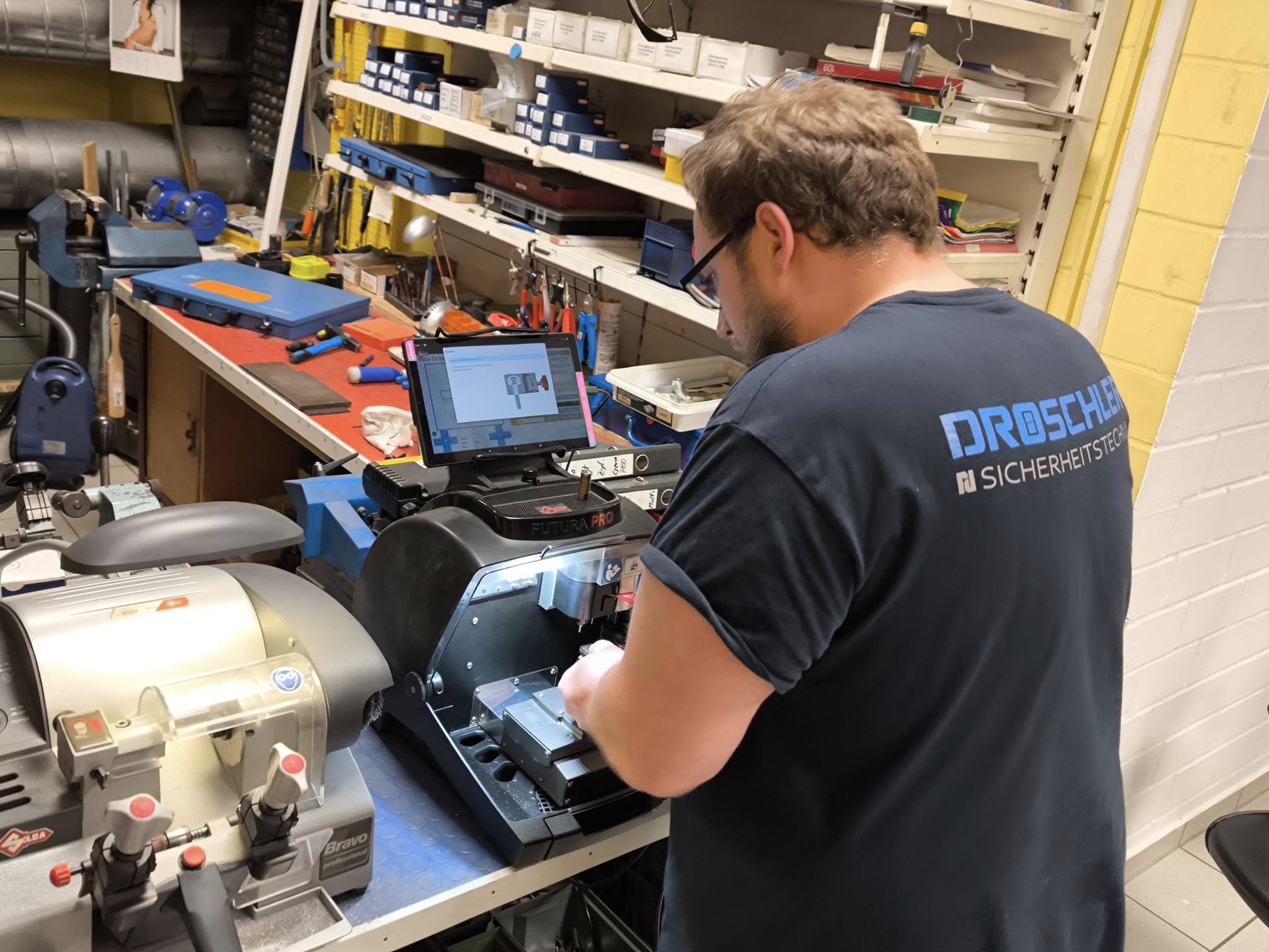 Dröschler Sicherheitstechnik, Karl-Marx-Allee 20 in Jena