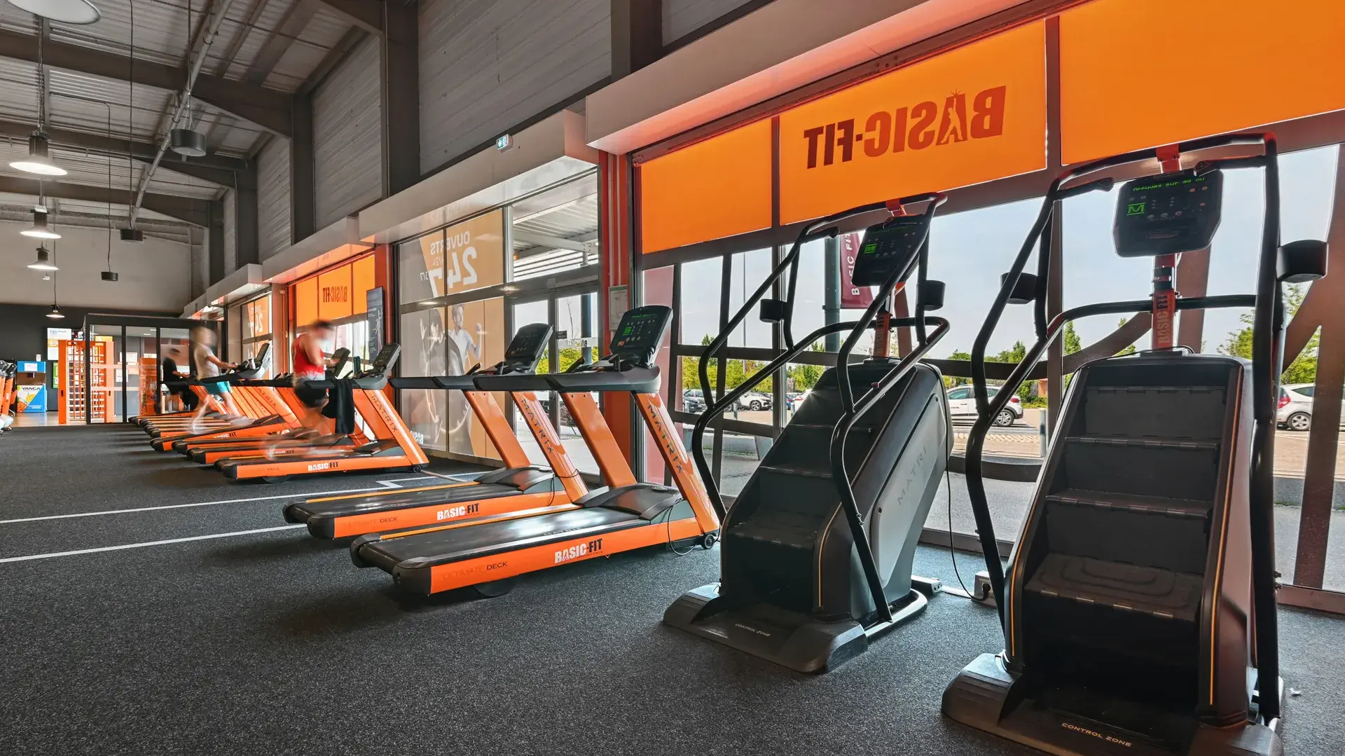 Images Basic-Fit 24/7