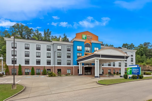 Images Holiday Inn Express & Suites Charleston NW - Cross Lanes by IHG