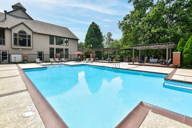 Images Park Laureate Apartment Homes