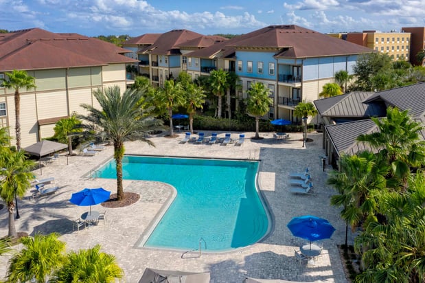 Images Camden Town Square Apartments