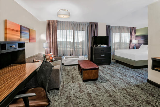 Images Staybridge Suites Lubbock - University Area by IHG