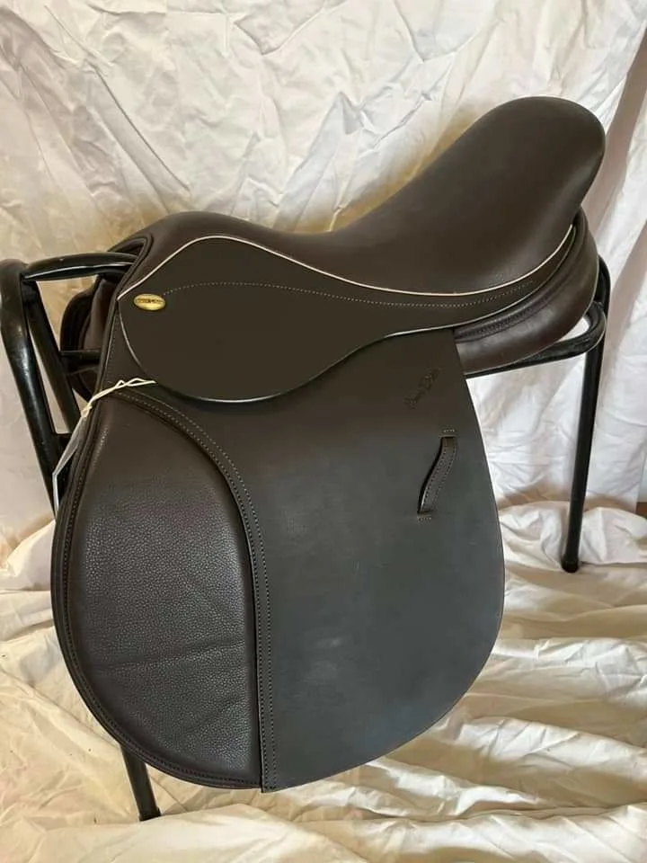 Images Mayfield Saddlery