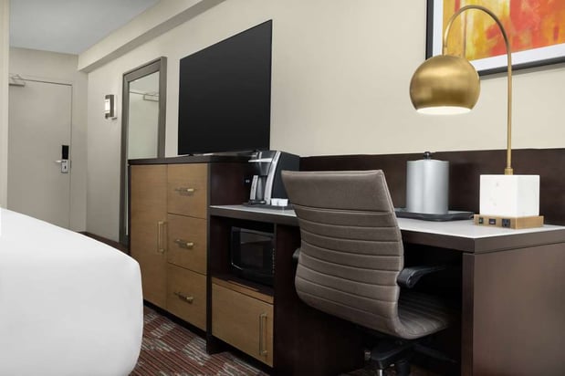 Images DoubleTree by Hilton Greensboro Airport
