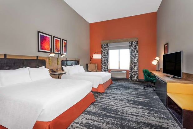 Images Hilton Garden Inn Hays