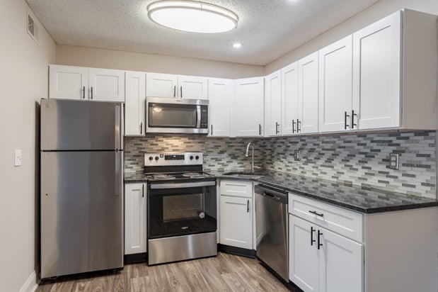 Images The Residences at Stonebrook Apartment Homes