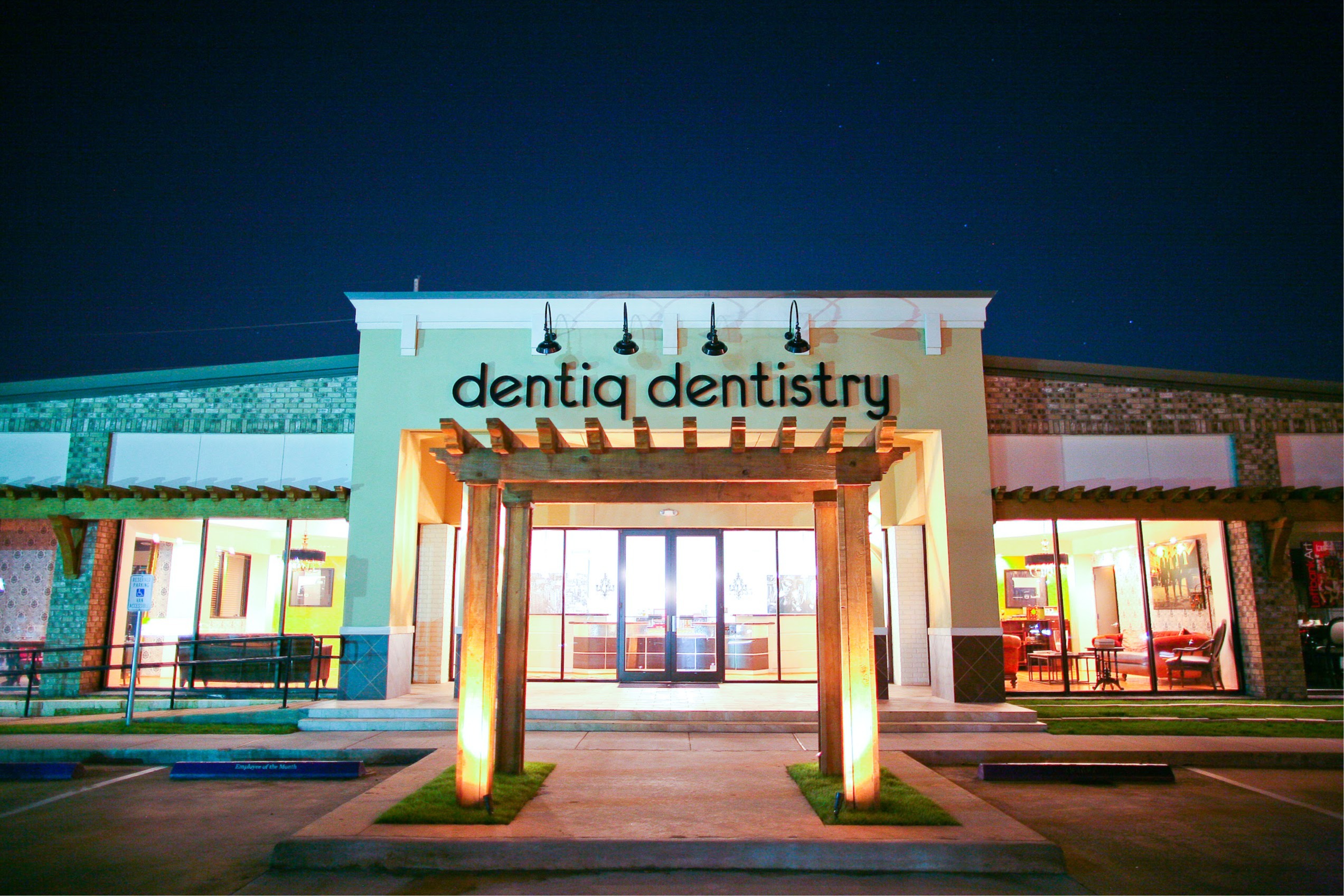 Dentiq Dentistry office 