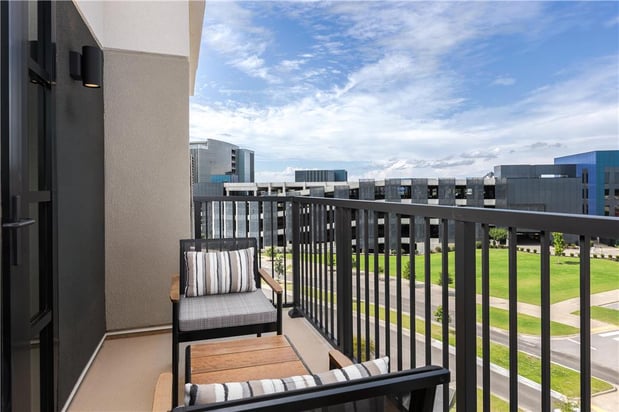 Images Hotel Avail Rogers, Tapestry Collection by Hilton
