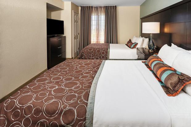 Images Staybridge Suites Chicago - Lincolnshire by IHG