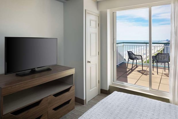 Images Hampton Inn & Suites Myrtle Beach/Oceanfront