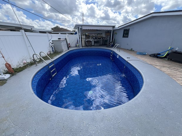 Images Paradise Palm Pools Inc