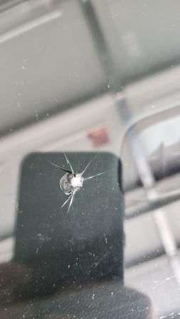 Images Skyview Auto Glass Walled Lake