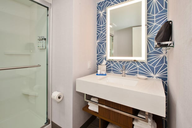 Images Holiday Inn Express & Suites VA Beach Oceanfront by IHG