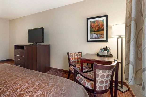 Images Best Western Plus Concord Inn