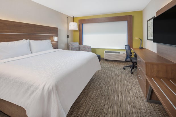 Images Holiday Inn Express & Suites Chico by IHG