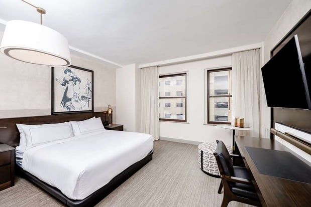 Images Hotel Fort Des Moines, Curio Collection by Hilton