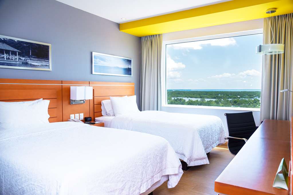 Images Hampton Inn & Suites by Hilton Paraiso