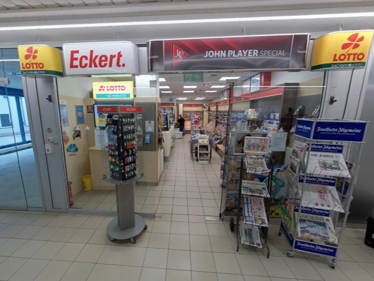 Eckert, Merianplatz 4 in Dresden