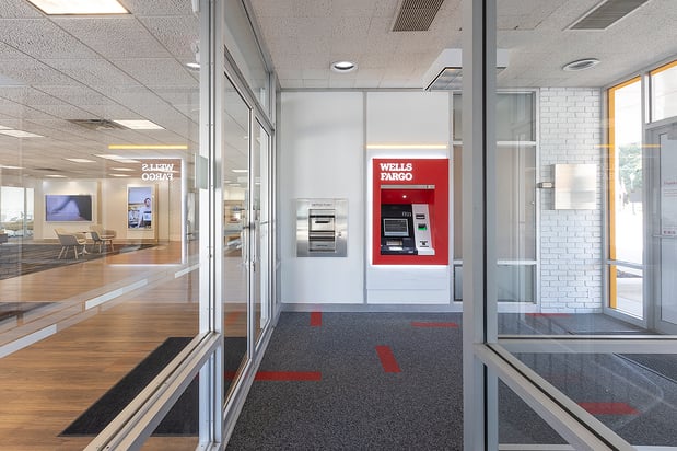 Images Wells Fargo Bank