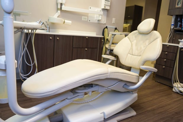 Images Scott Young, DDS