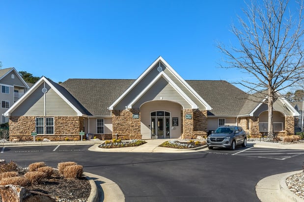 Images Village Green Student Housing