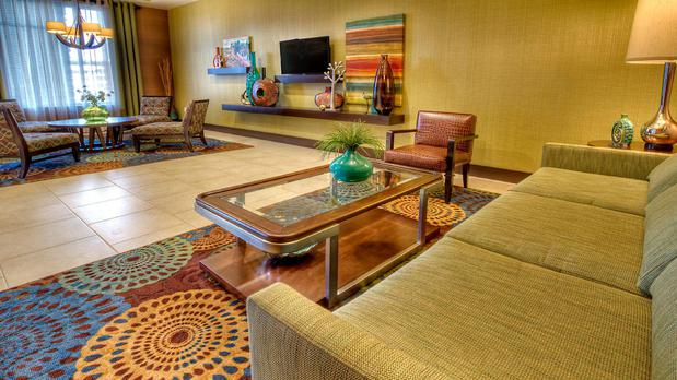 Images Holiday Inn Express & Suites Pittsburgh SW - Southpointe, an IHG Hotel