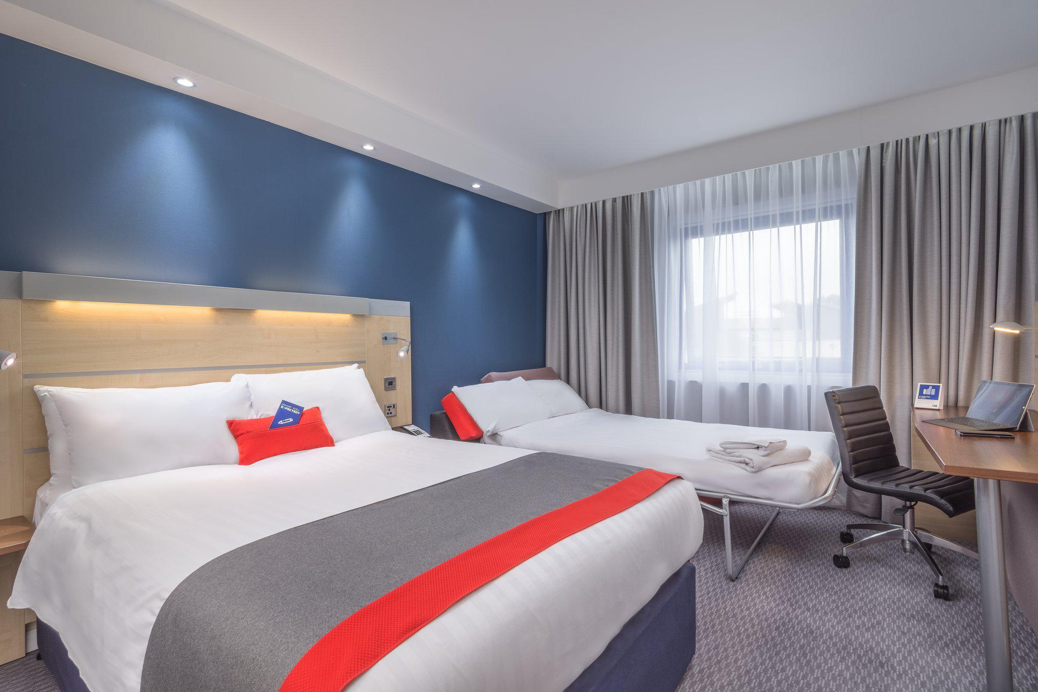 Images Holiday Inn Express Kettering, an IHG Hotel