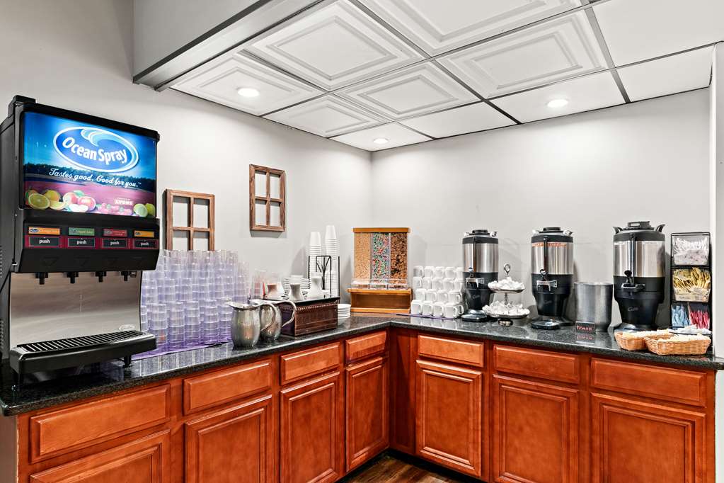 BW Williamsport PA BreakfastArea