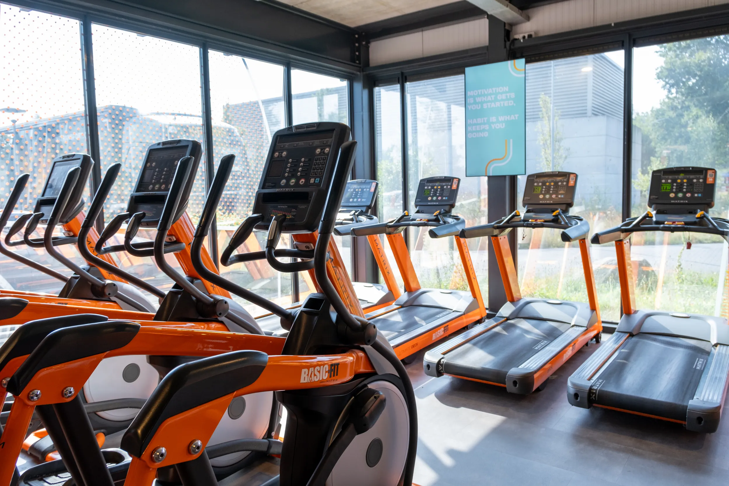 Foto's Basic-Fit 24/7