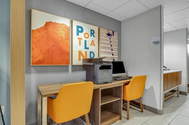 Images Holiday Inn Express & Suites Portland-Jantzen Beach by IHG