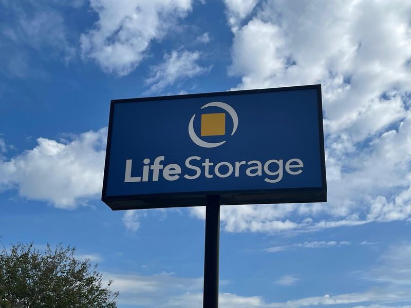 Images Life Storage - Bedford