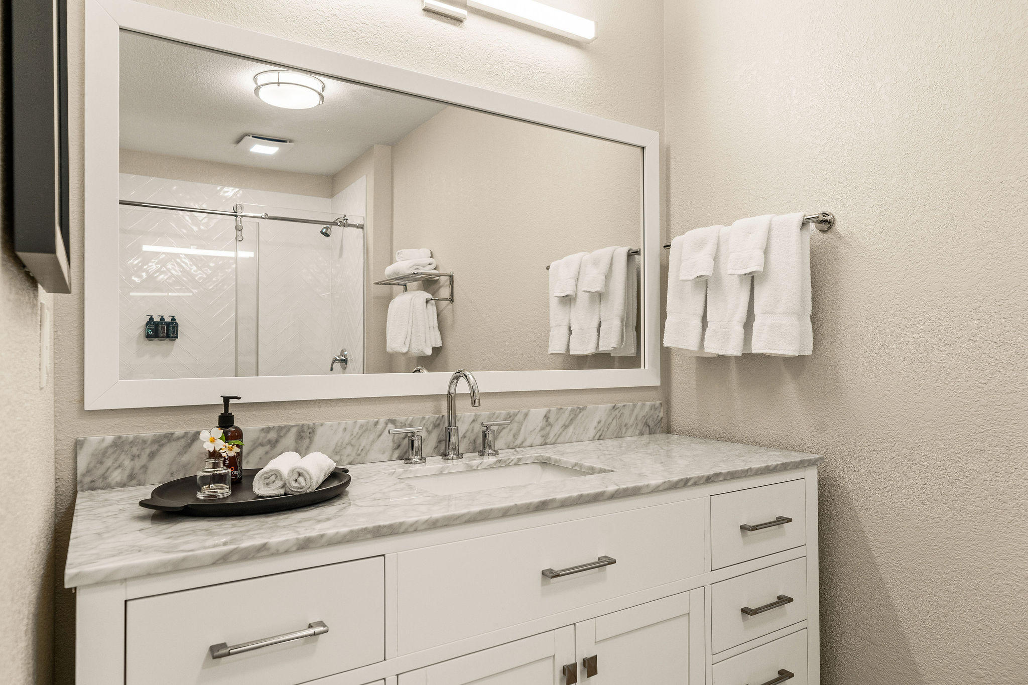 Oxford Suites Redding Guestrooms