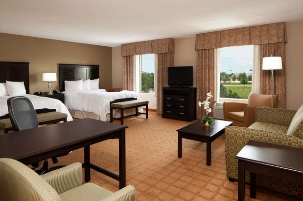 Images Hampton Inn & Suites Chicago/St. Charles