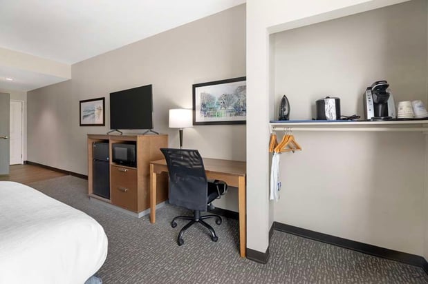 Images Best Western Plus Executive Residency Marion