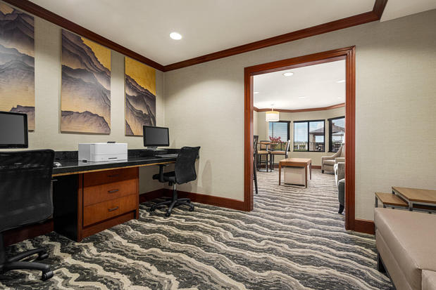 Images Staybridge Suites Oklahoma City-Quail Springs by IHG