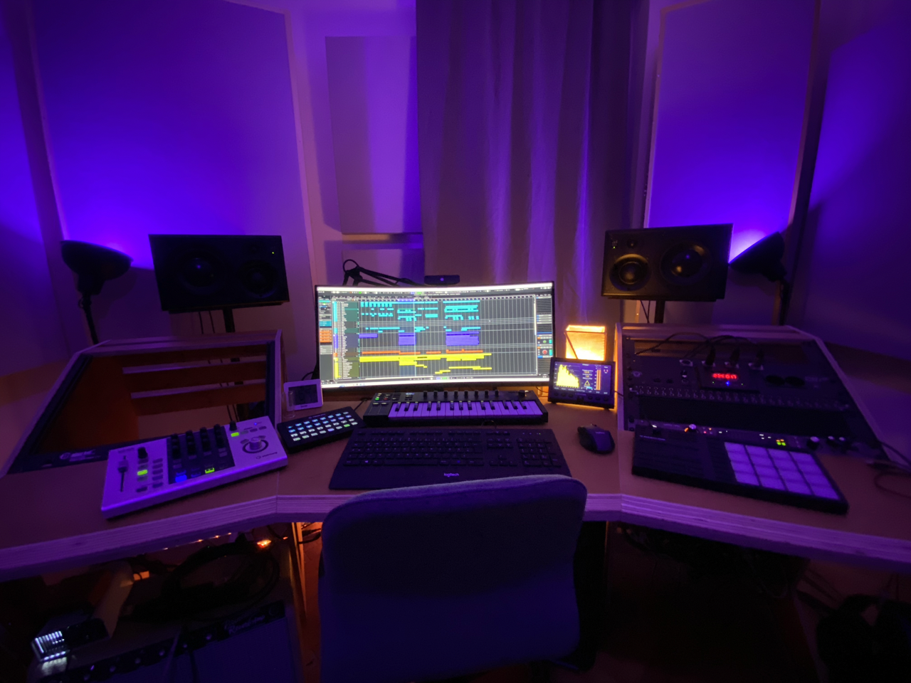 Bild 1 von Mathias Eidenberger Musikproduktion Mixing