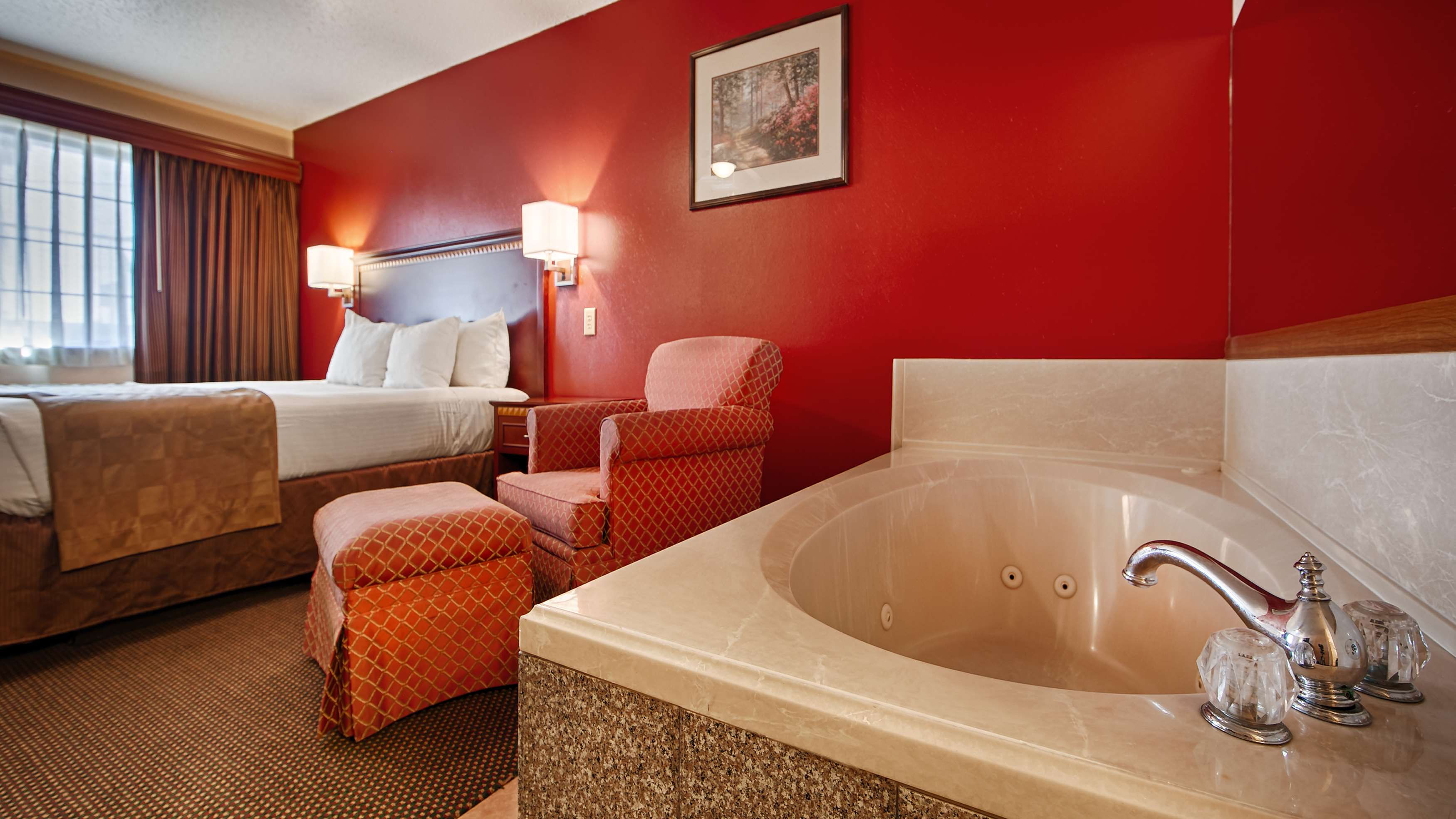 King Guest Room with Whirlpool