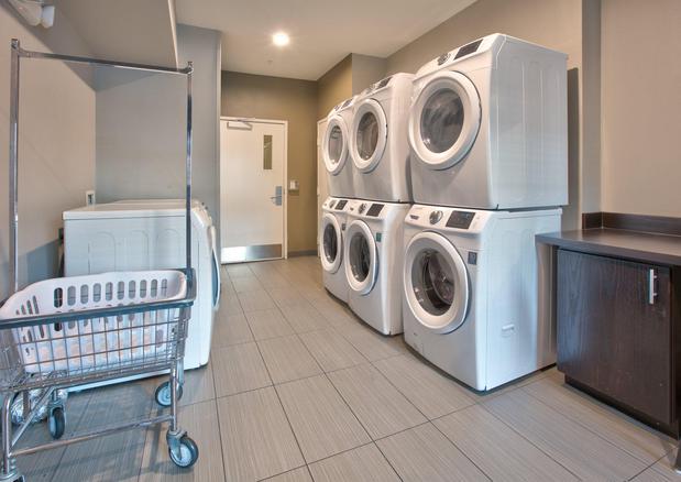 Images Staybridge Suites Plano - Richardson Area by IHG