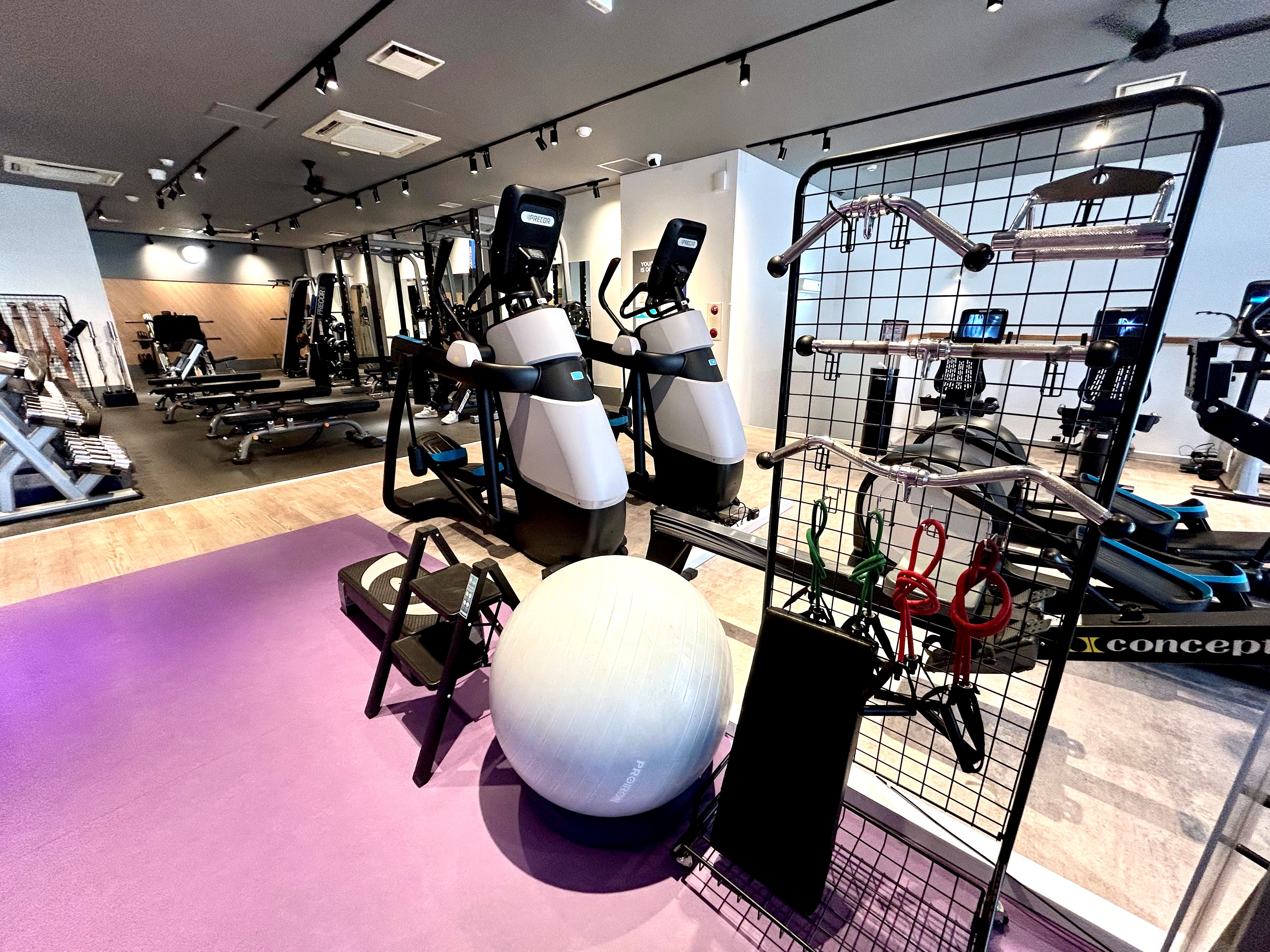 Images エニタイムフィットネス中井店