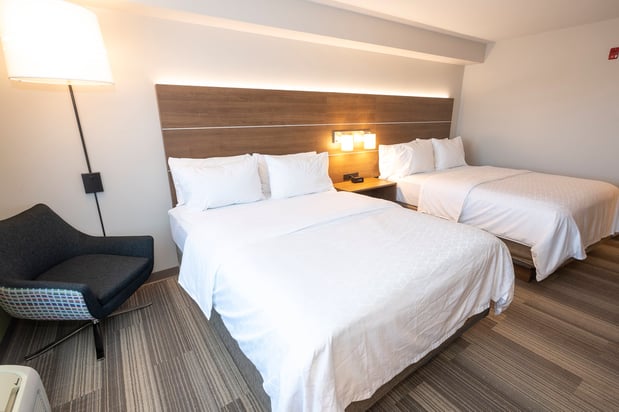 Images Holiday Inn Express & Suites Iron Mountain by IHG