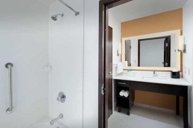 Images Homewood Suites by Hilton Kansas City Speedway