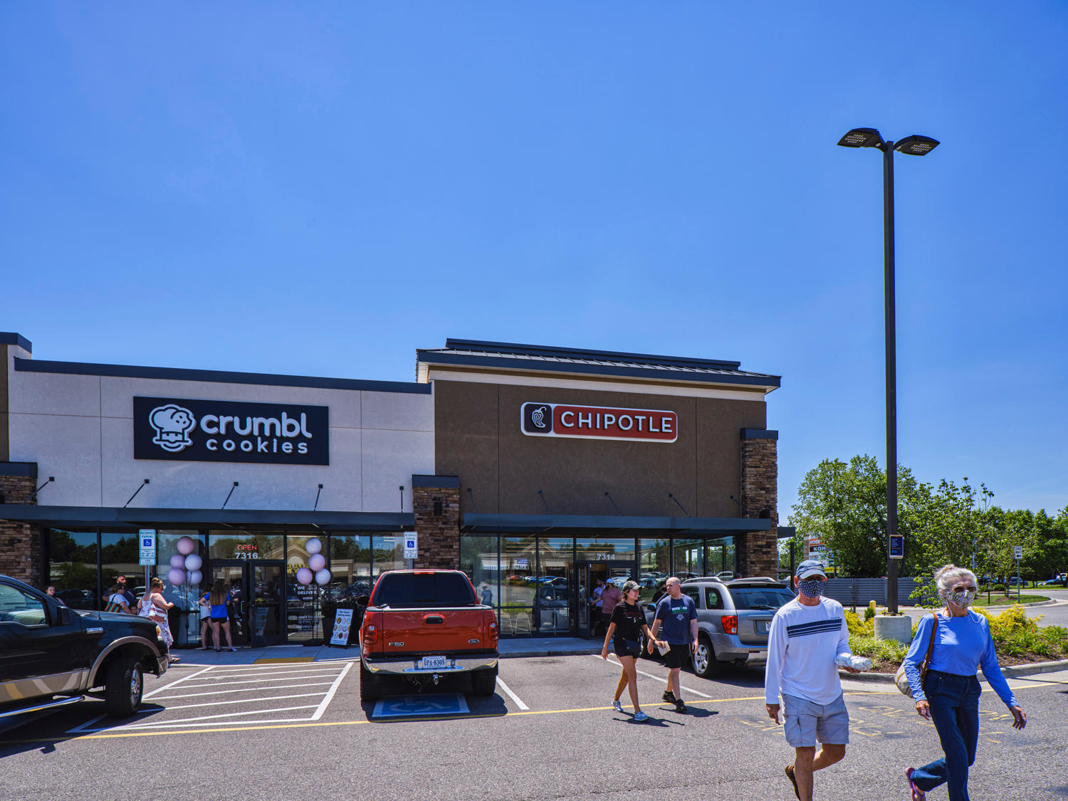 Chipotle, Crumbl Cookies at Hanover Square Shopping Center