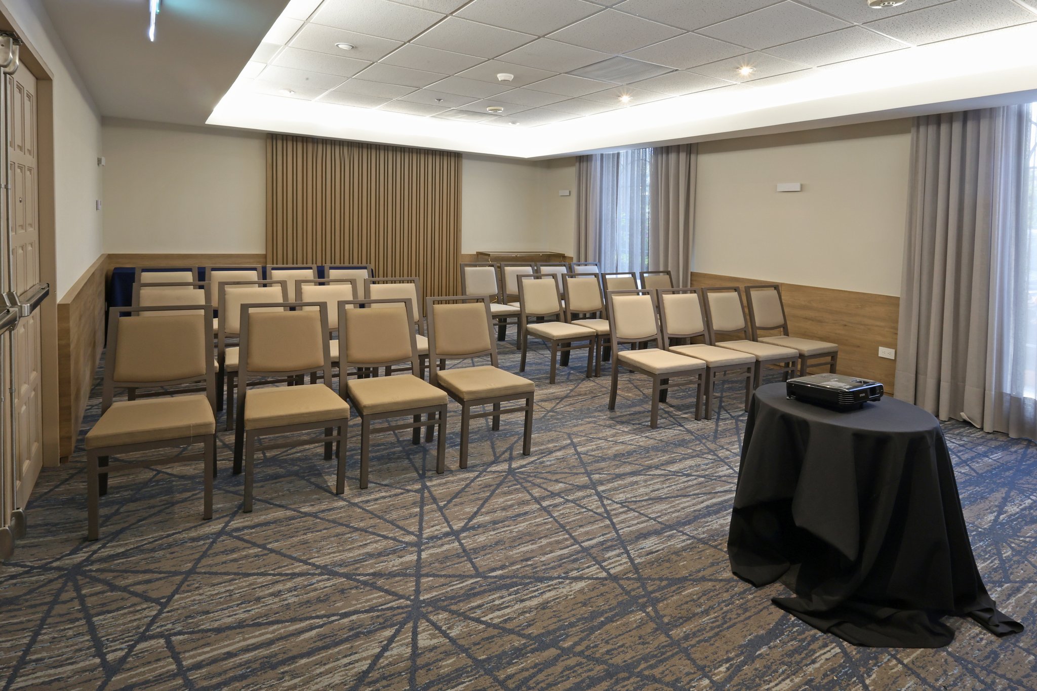 Images Holiday Inn Express Monterrey Galerias-Sn Jeronimo by IHG