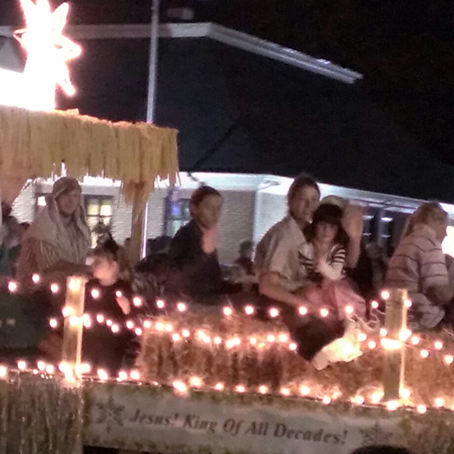 Let Advantage Transportation transport you in your wheelchair to Christmas Parades this season. Like the Monroe Christmas Parade.