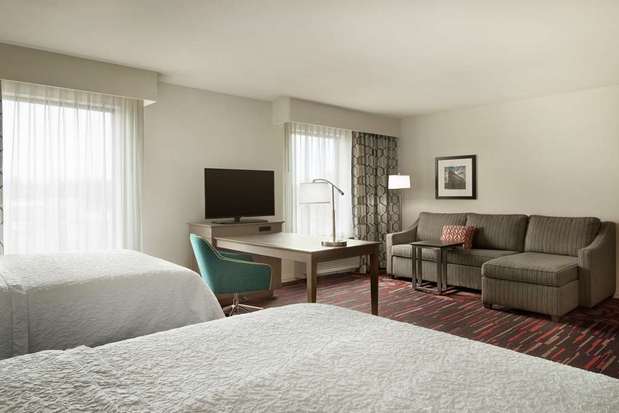Images Hampton Inn & Suites St. Louis/Alton