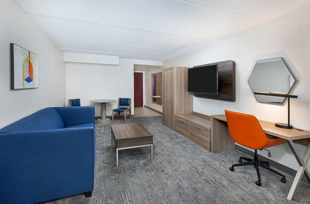 Images Holiday Inn Express & Suites Columbus at Northlake by IHG